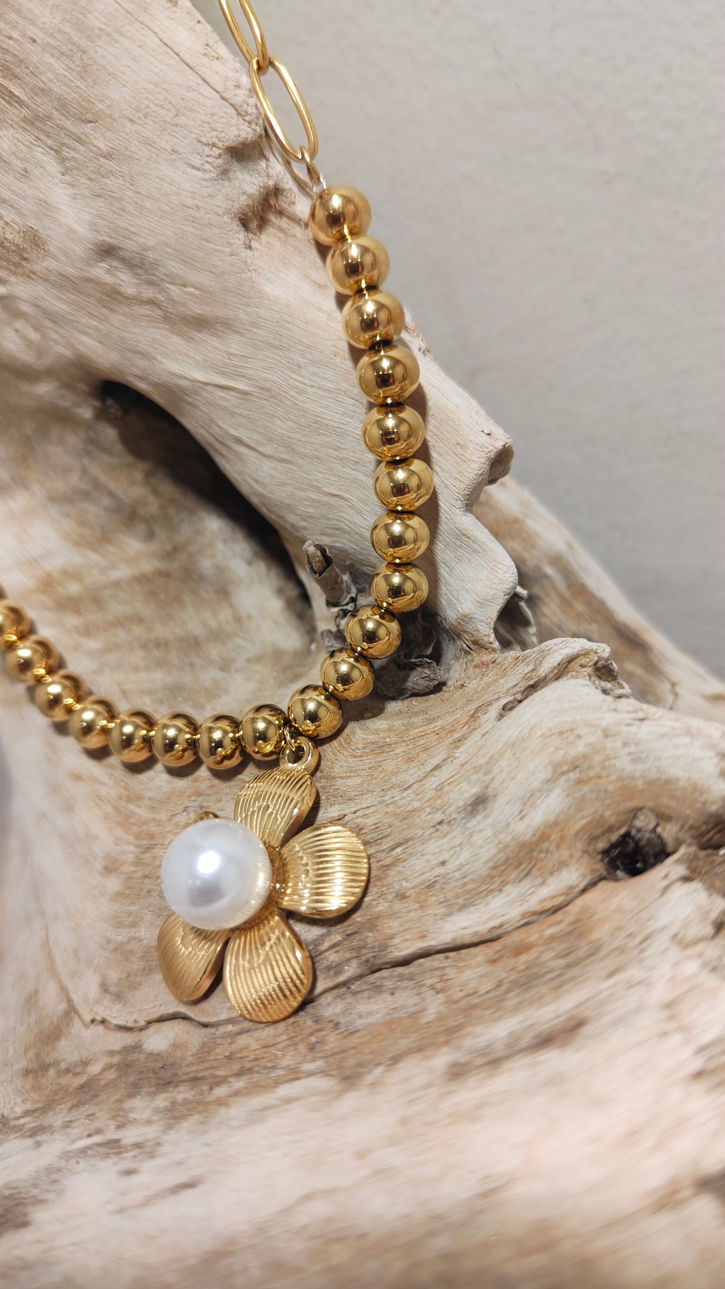 Collana in acciaio fiore